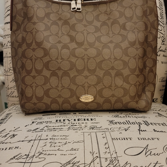 Coach Celeste Convertible Hobo In Signature Coated Canvas - Picture 2 of 16